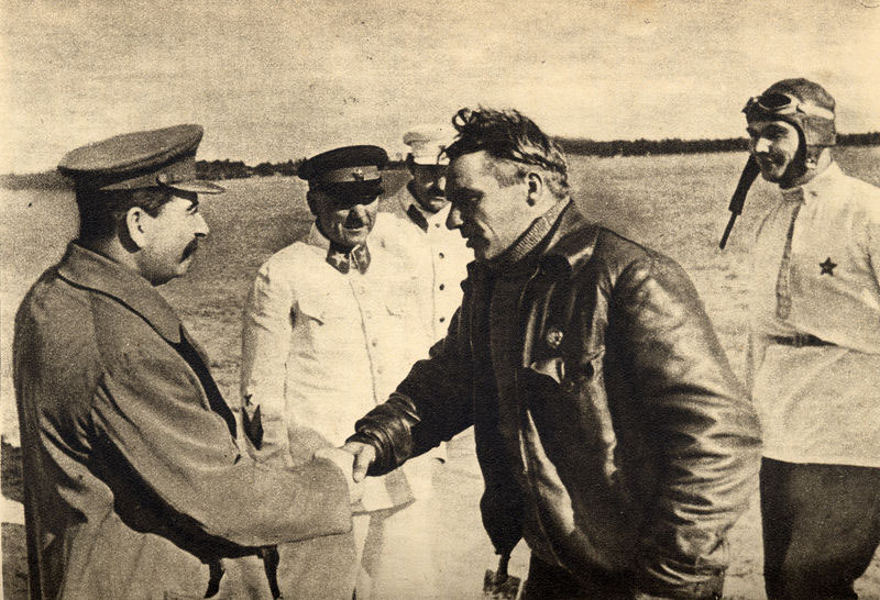 Валерий Чкалов и Сталин