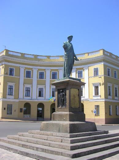 Памятник основателю Одессы А.Э. Ришелье