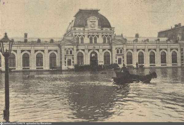 Павелецкий вокзал подтоплен старое фото
