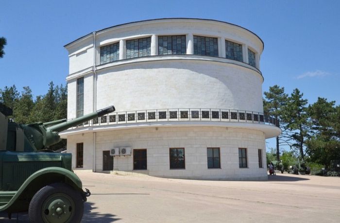 Здание музея-диорамы