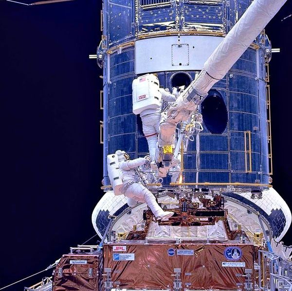 Техническое обслуживание телескопа «Хаббл»