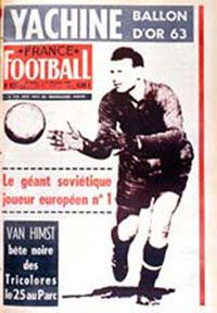 Обложка журнала, посвящённого матчу к столетию футбола