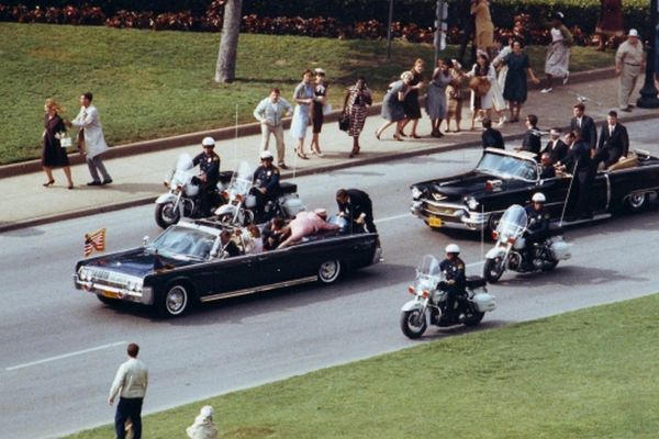 Сразу после выстрела в Кеннеди