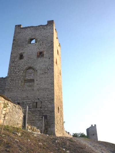 Одна из башен Генуэзской крепости в Феодосии.