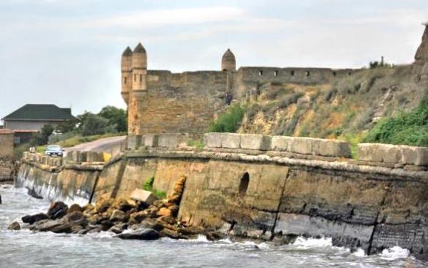 Руины турецкой крепости Ени-Кале в Керчи.