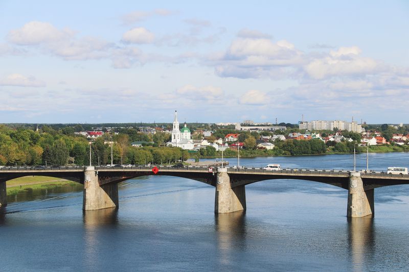 Нововолжский мост.