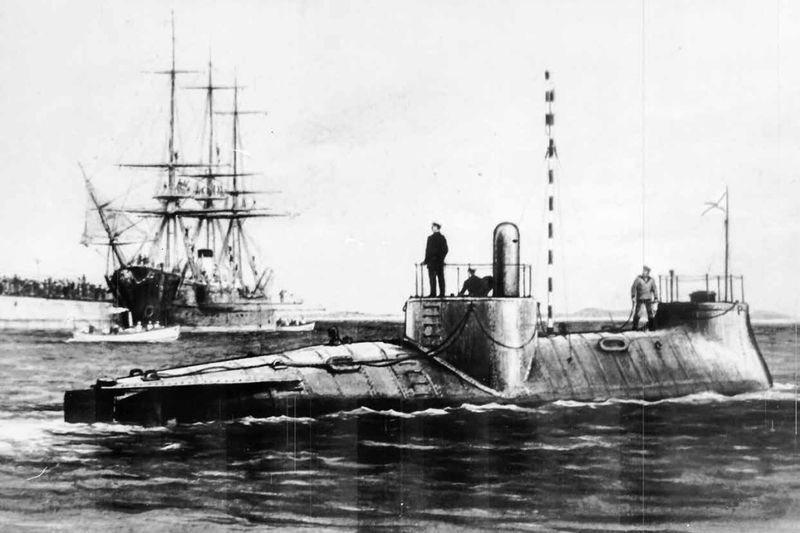 Подводная лодка И. Ф. Александровского.