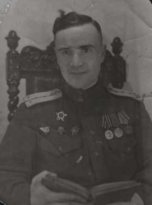 Майор медслужбы Антонов Василий Иванович, Германия, 1947 год.