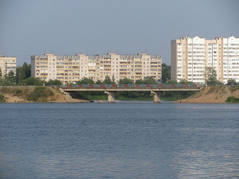 Конаково. Железобетонный мост через реку Донховку.