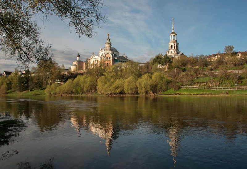 Торжок, река Тверца. Кремль.