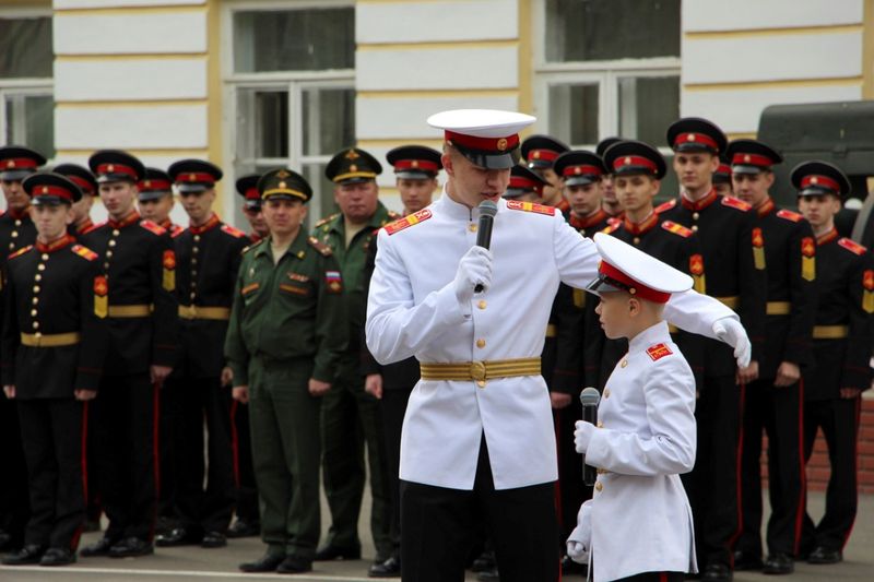 Казанское Суворовское. Последний звонок.