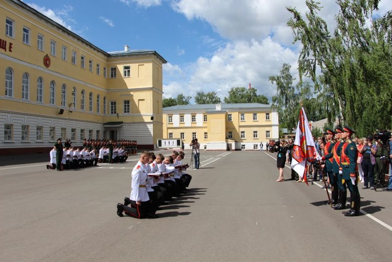 Очередной выпуск суворовцев.