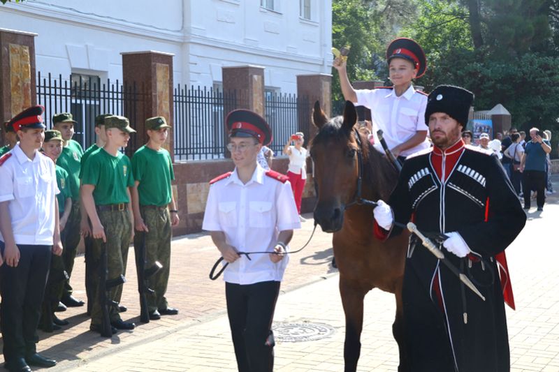 Новороссийский казачий кадетский корпус. Начало учебного года.