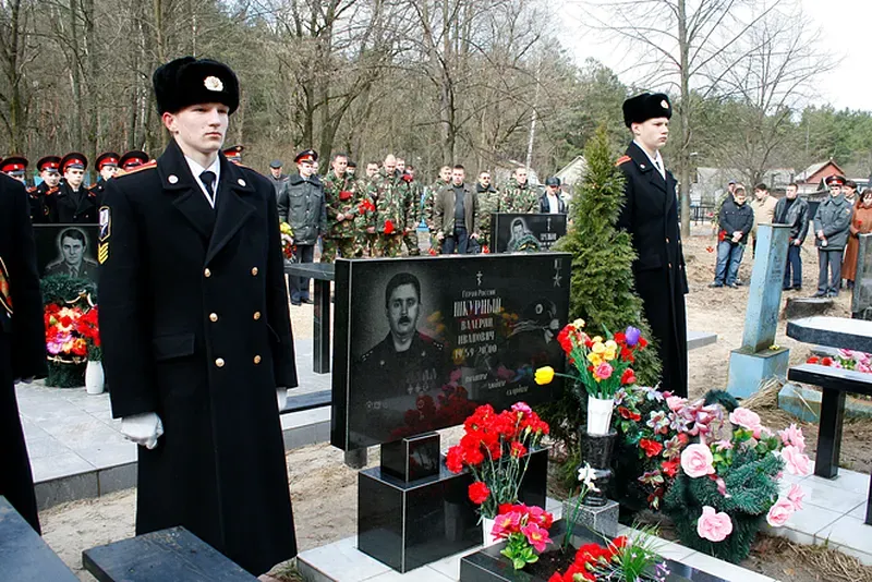 Могила Валерия Ивановича Шкурного.