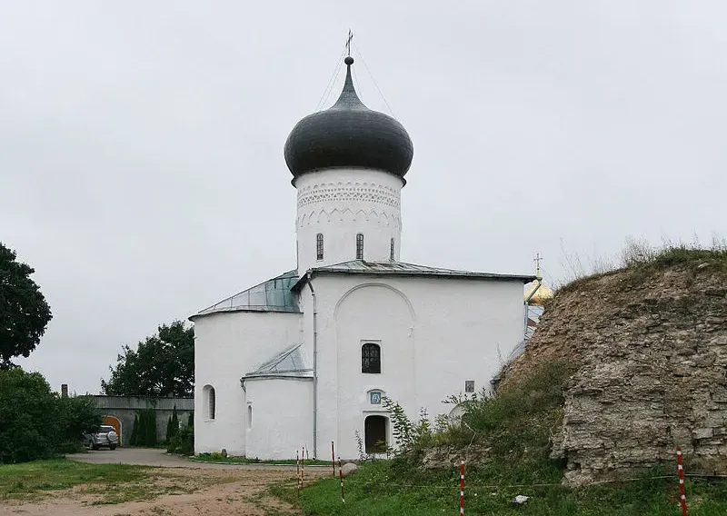 Собор Рождества Богородицы Снетогорского монастыря. Построен в 1311 году.