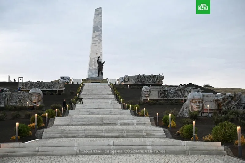 Восстановленный мемориал Саур-Могила.