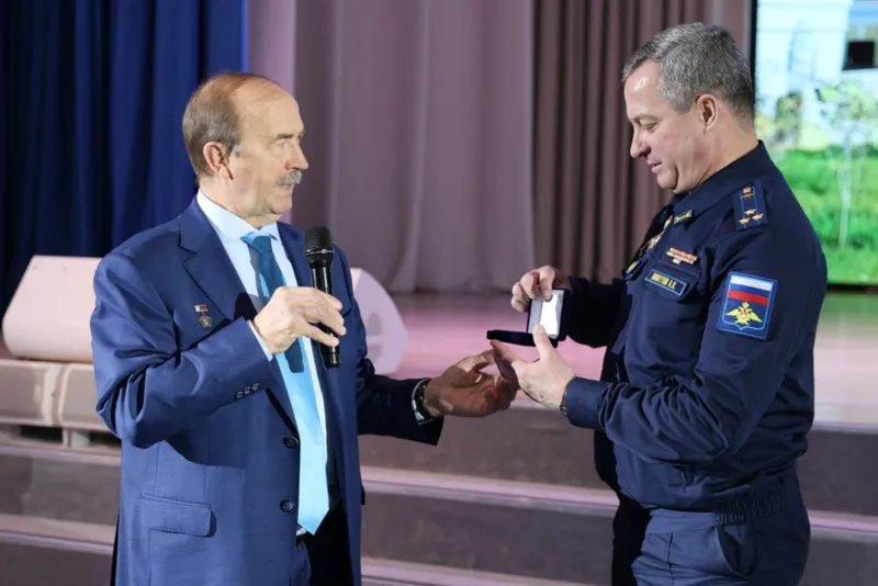 Александр Фёдорович Полещук и Анатолий Васильевич Золотухин.