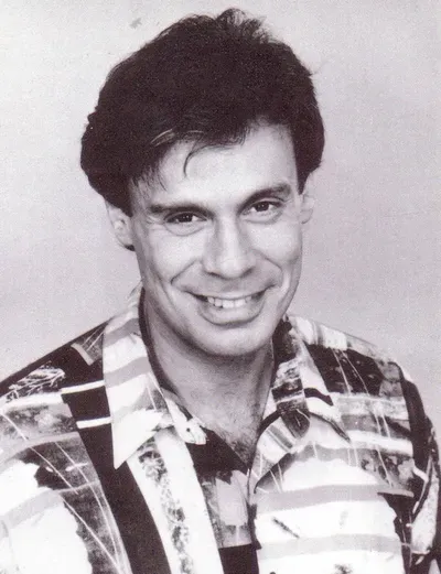 Ефим Шифрин — актёр и юморист.