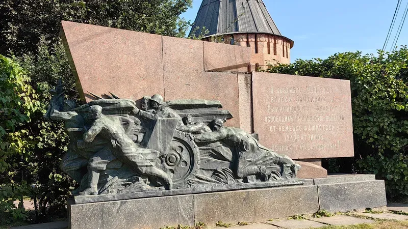 Смоленск. Памятник воинам-освободителям.