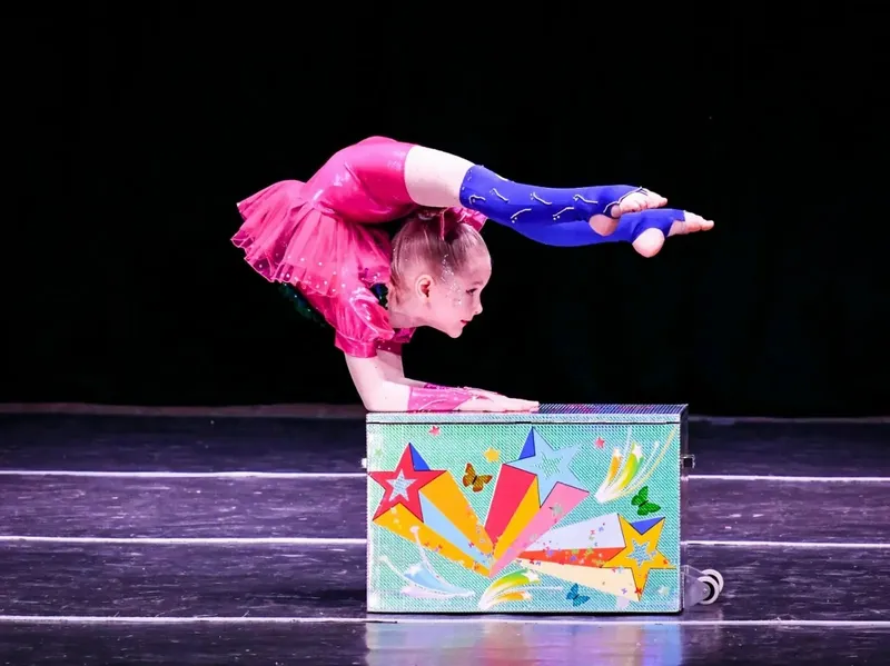 Алтынникова Арина на сцене