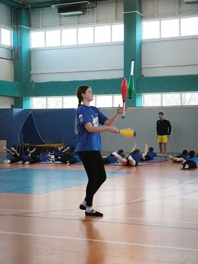 Алёна Богатырёва на сцене Орлёнка